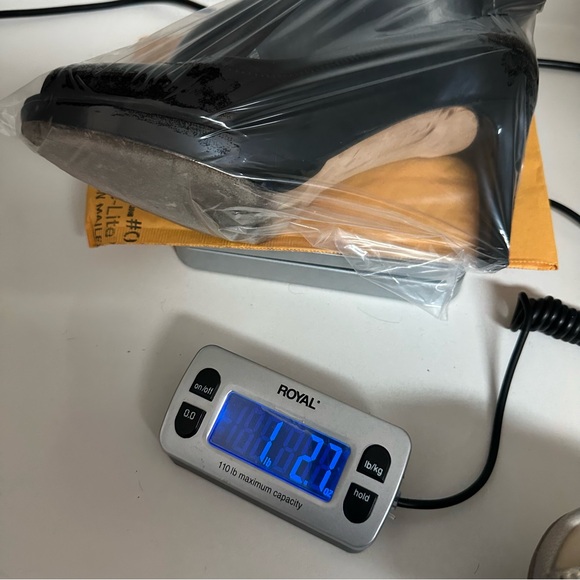 Prada Sz 9/EU 39 Black Leather Platform Pumps Chunky High Heel - Picture 9 of 9